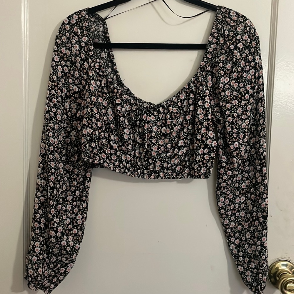 Like new floral blouse